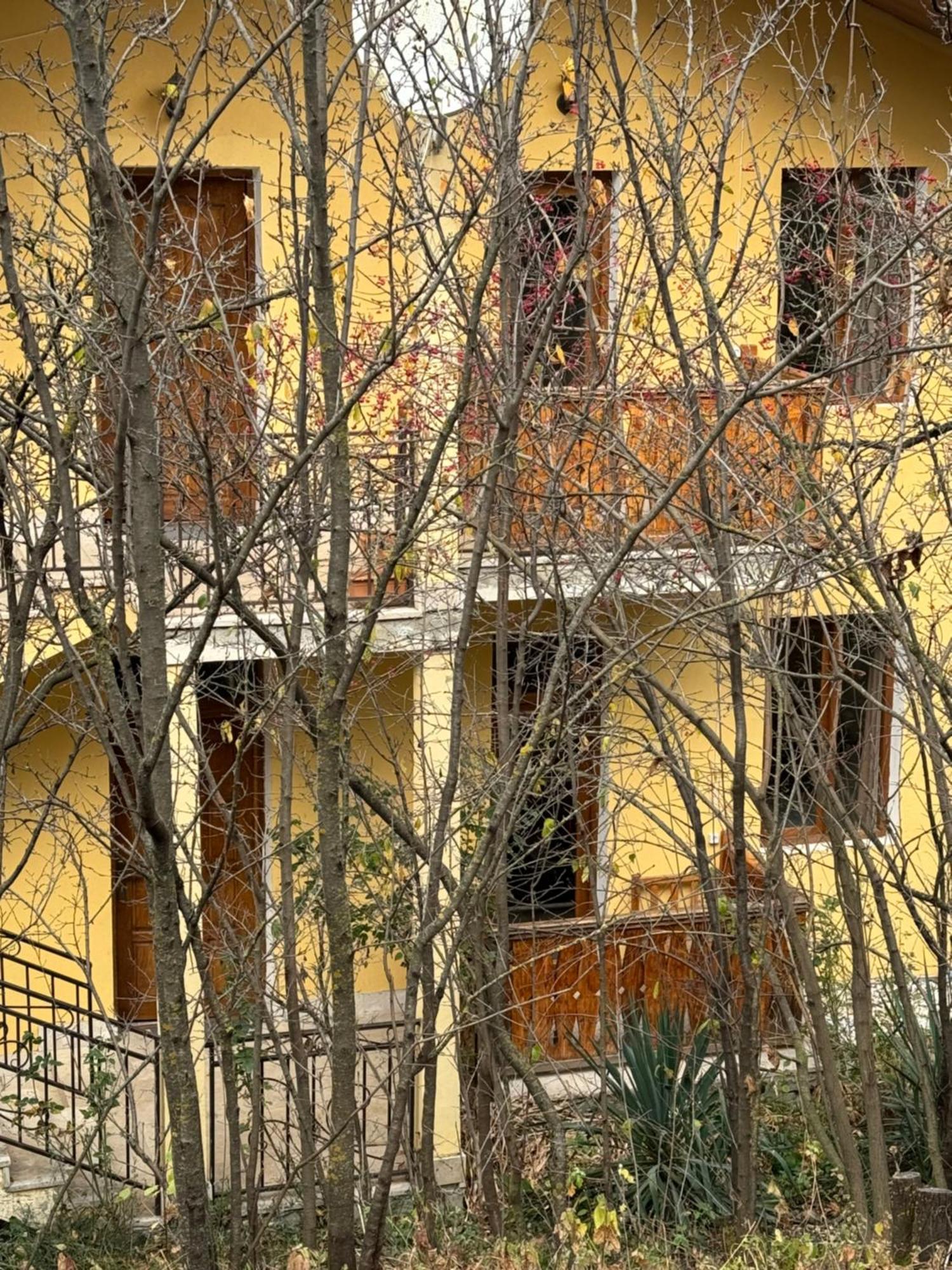 Verin Tun Dilijan Exterior photo